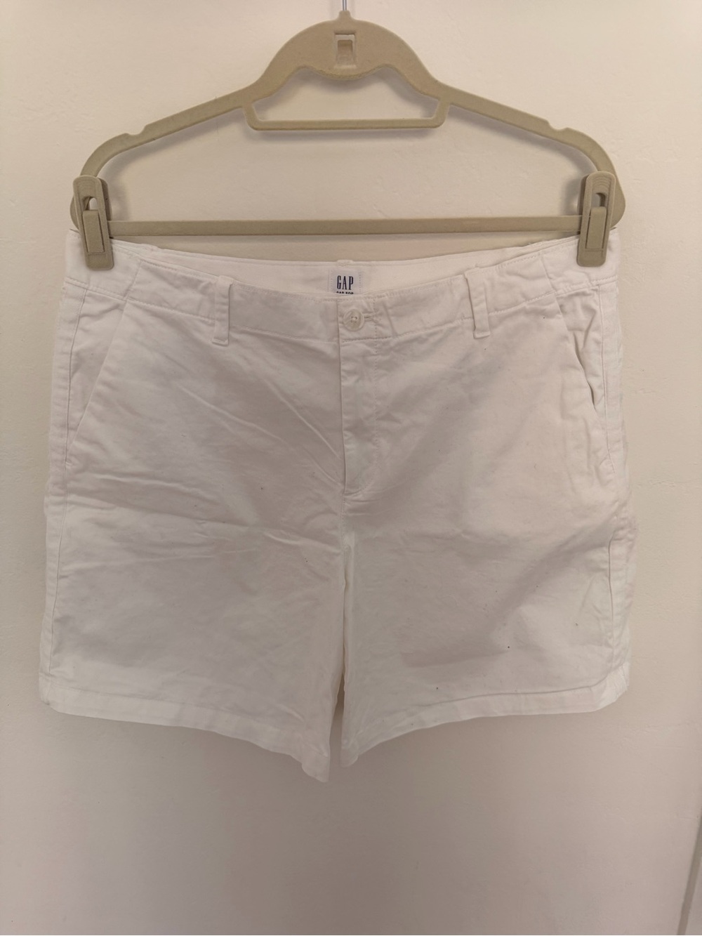 GAP White Women's Casual Bermuda Shorts